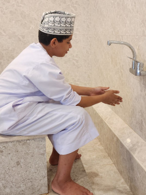 wudu setp 3: washing hands